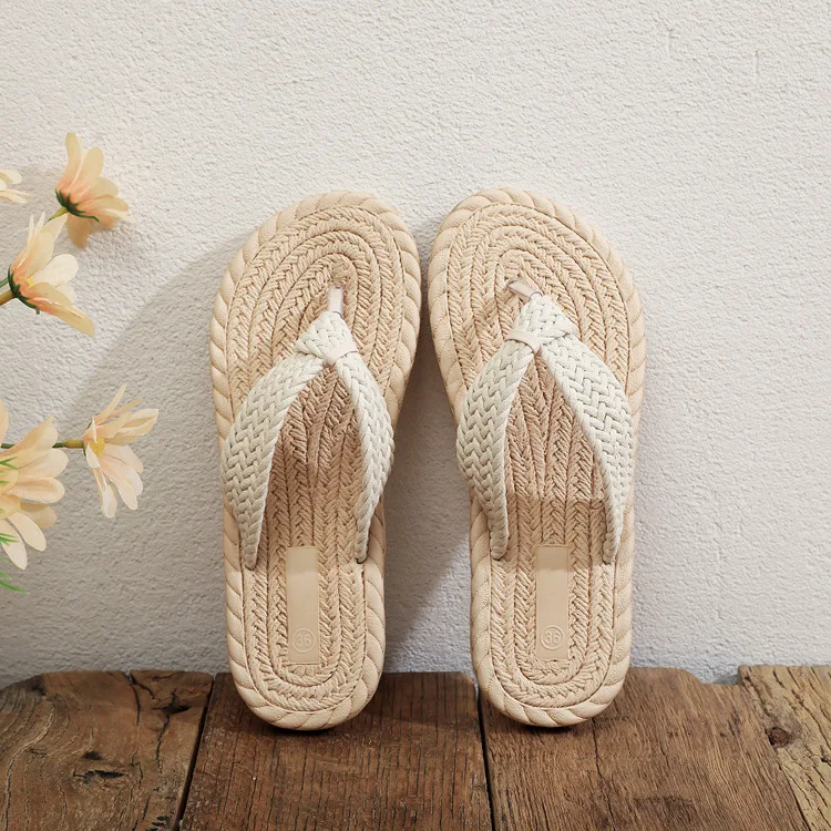 Ethnic Fashion Women - Tren Mode Wanita Terbaru 2026: Sandal